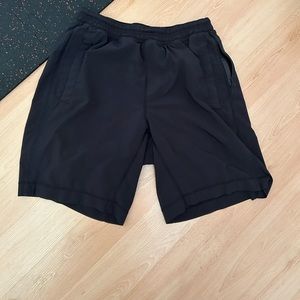 Lululemon men's pace breaker short 9" lined M